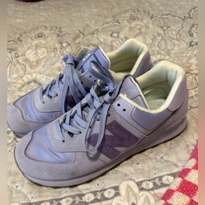 Woman’s New Balance 574 Sneakers Size 9